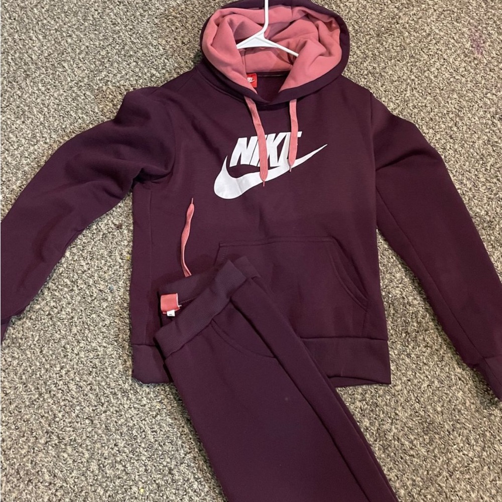 Nike Sweatsuit